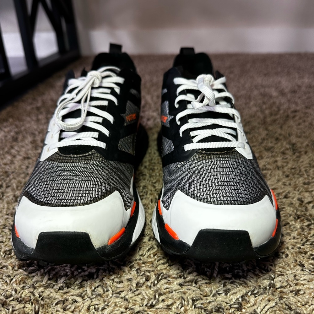 The North Face Black and White Athletic Shoes - Picture 4 of 9